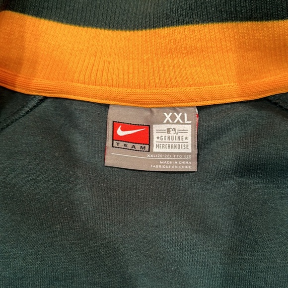 Nike Oakland Athletics A’s women’s track jacket - Picture 6 of 7